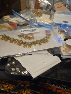 All Wearable Jewelry New On Card  24 Items